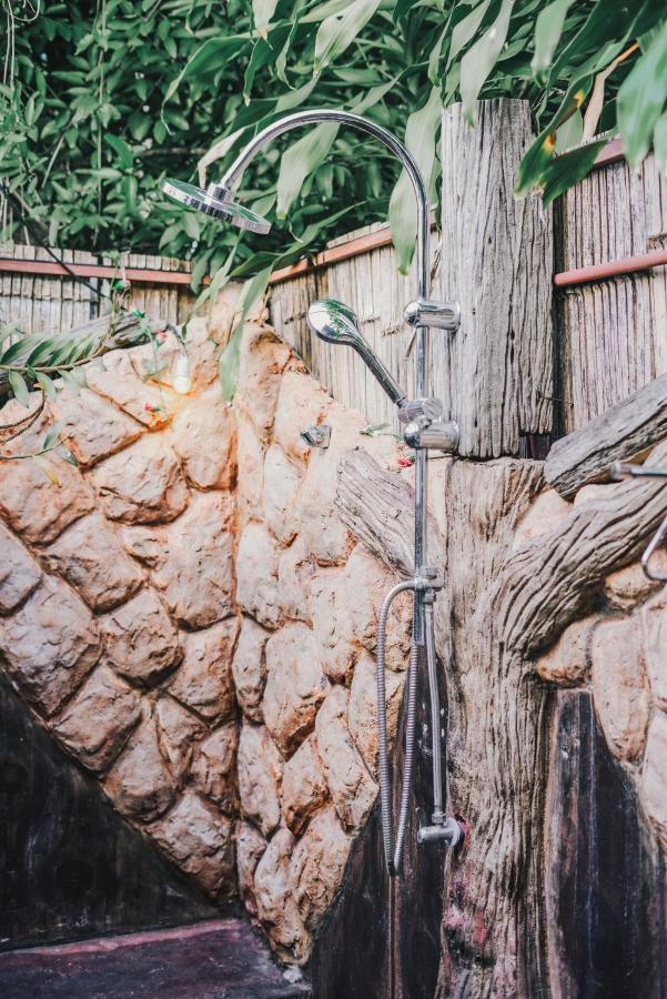 Nang Non Camping Ville นางนอนแค้มป์ปิ้งวิลล์ Mae Sai Bagian luar foto